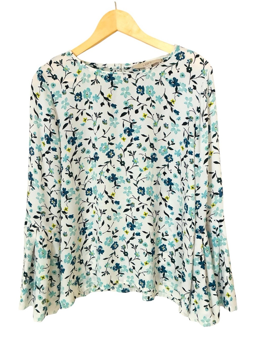 Ann Taylor LOFT Sz SMALL White Blue Floral Bell Sleeve Blouse Top - Picture 2 of 8